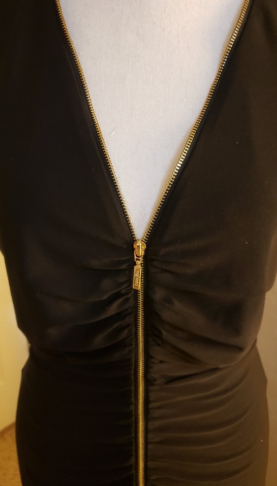 Dress - Picture 2 of 8